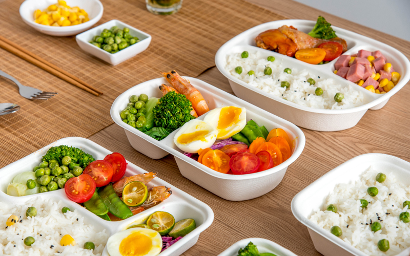 Bagasse Food Container Hinged Lid - Warmpack.jpg